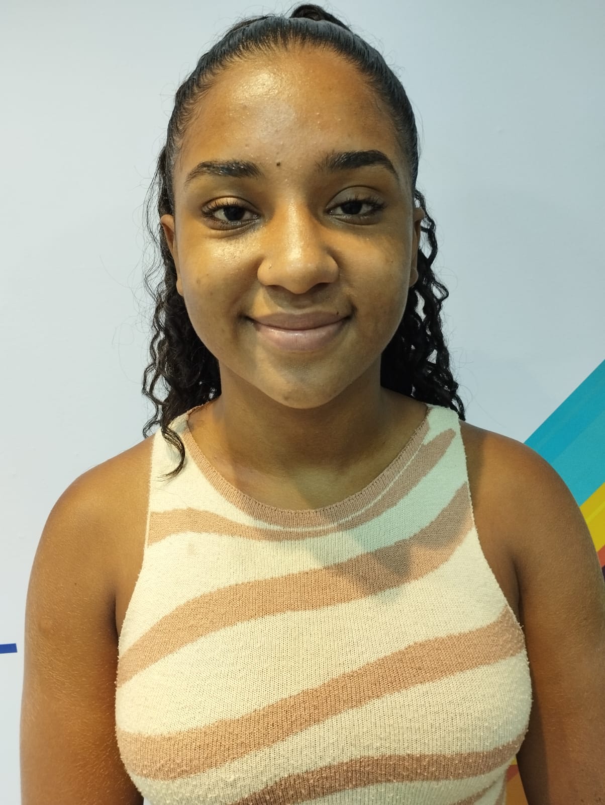SELETRA EMPREGADO