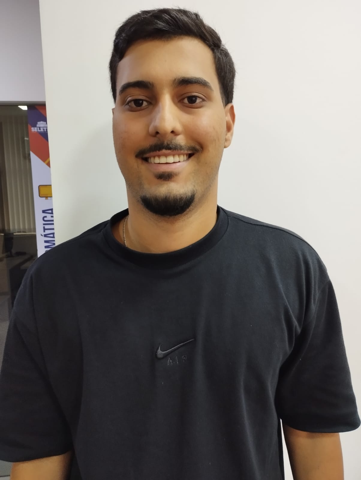 SELETRA EMPREGADO