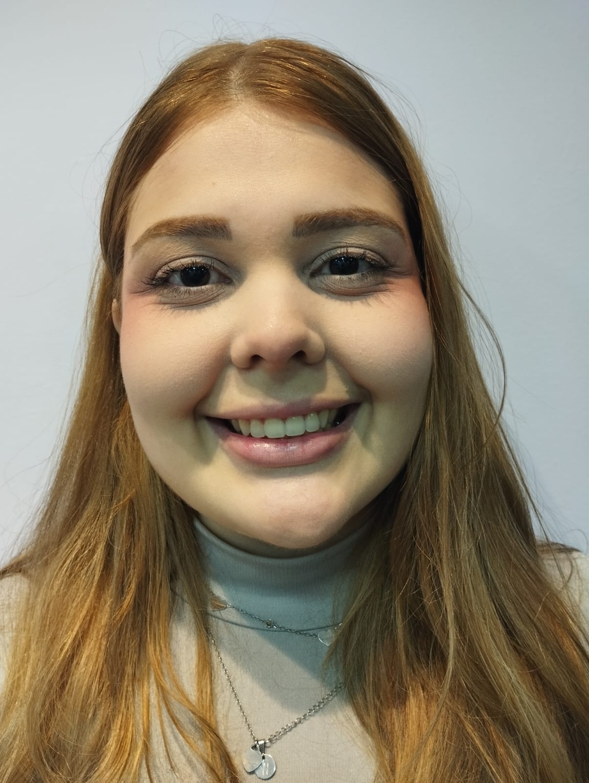 SELETRA EMPREGADO
